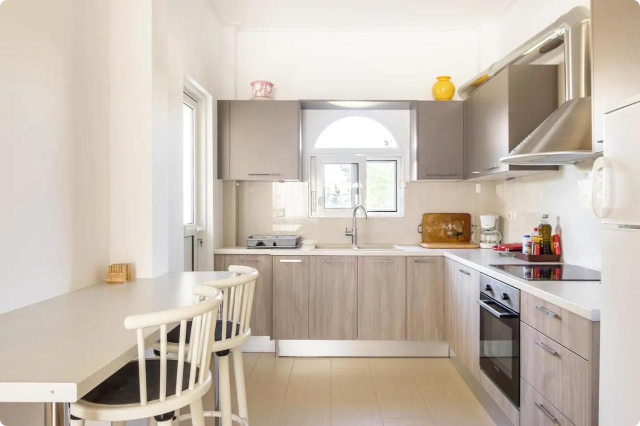 Οικια Elisabeth Apartment Артемида Екстериор снимка