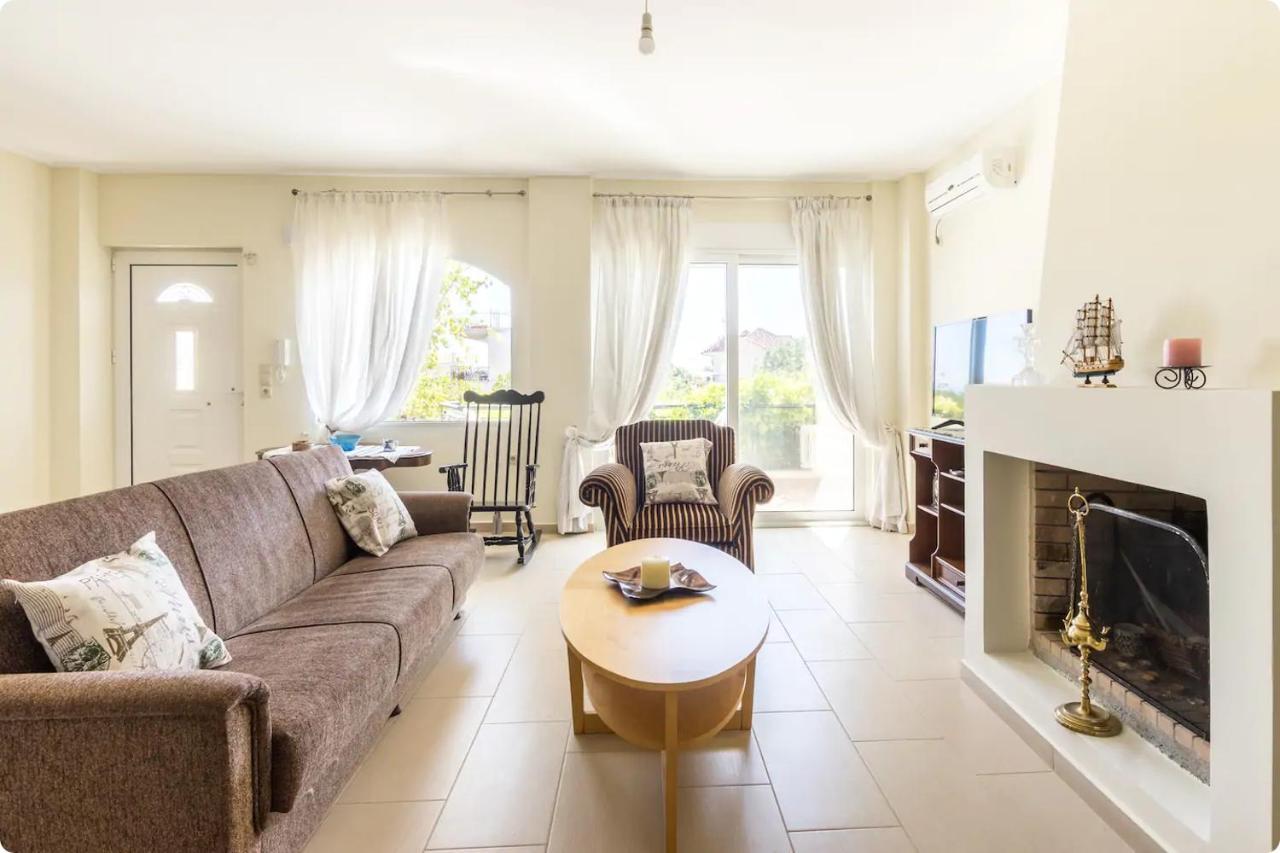 Οικια Elisabeth Apartment Артемида Екстериор снимка