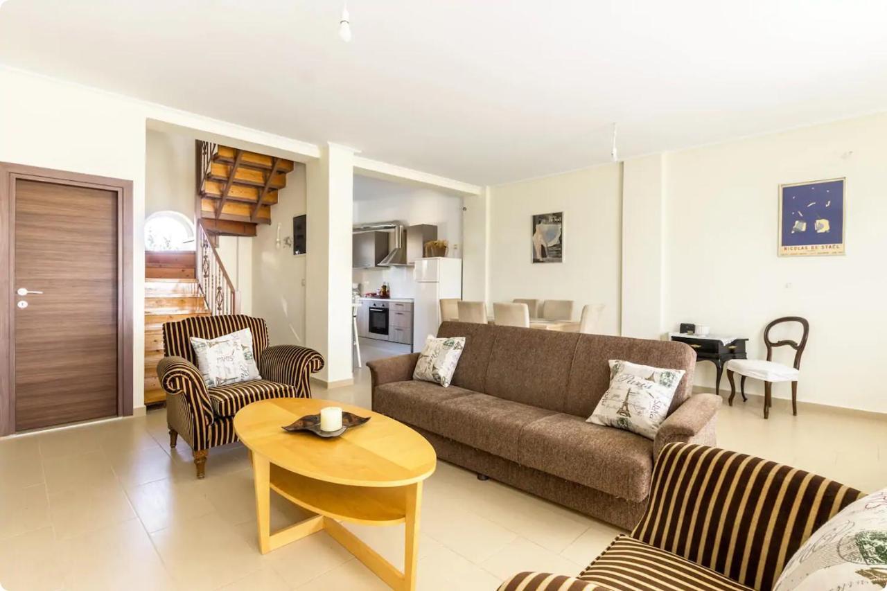 Οικια Elisabeth Apartment Артемида Екстериор снимка
